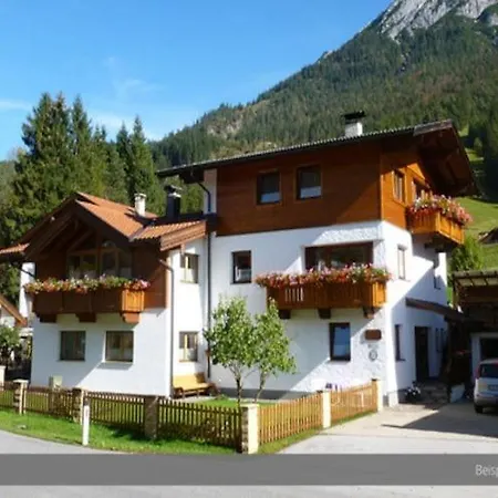 Apartment By With Stunning Views, Cleaning Included *