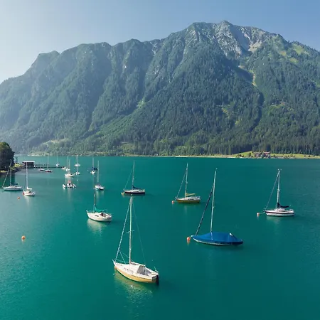 By With Stunning Views, Cleaning Included Achensee